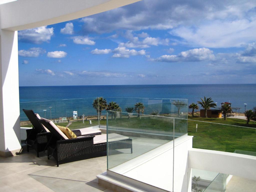 Polyxenia Isaak Luxury Villas And Apartments プロタラス エクステリア 写真